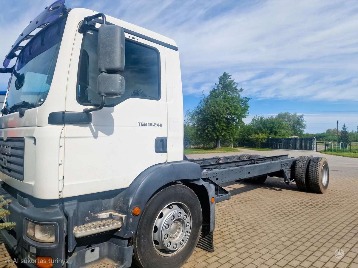 MAN TGM 18.240, cab-chassis trucks