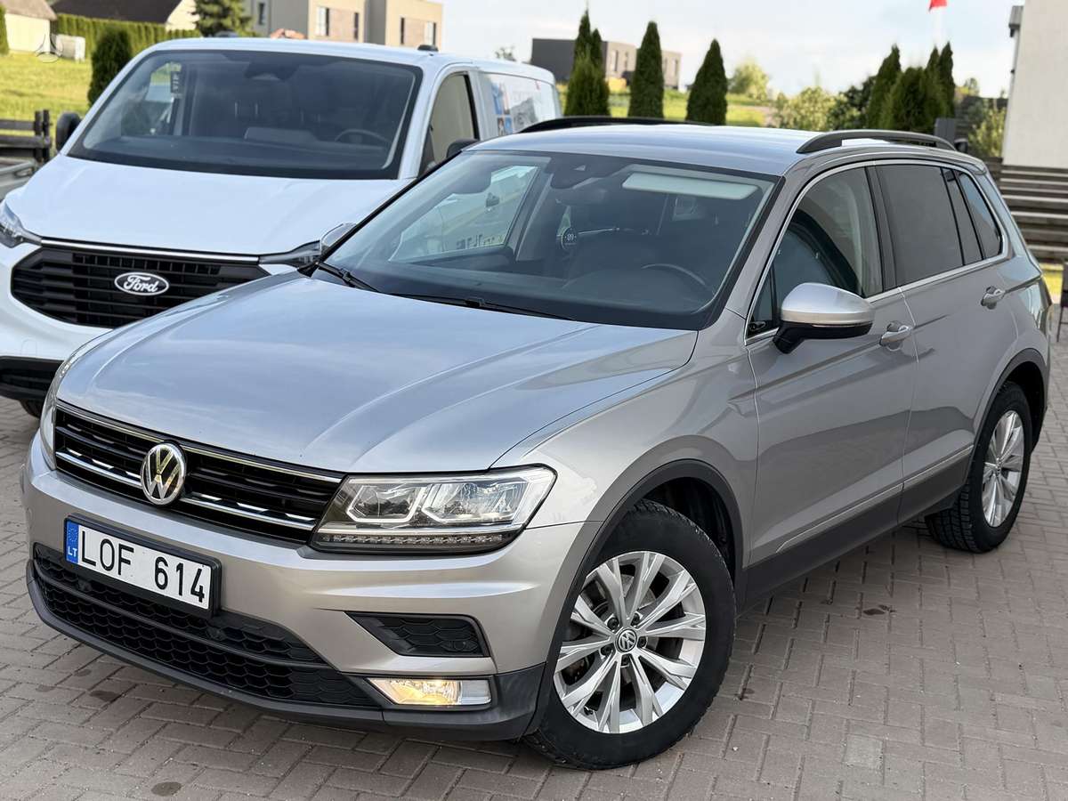 Volkswagen Tiguan - 2