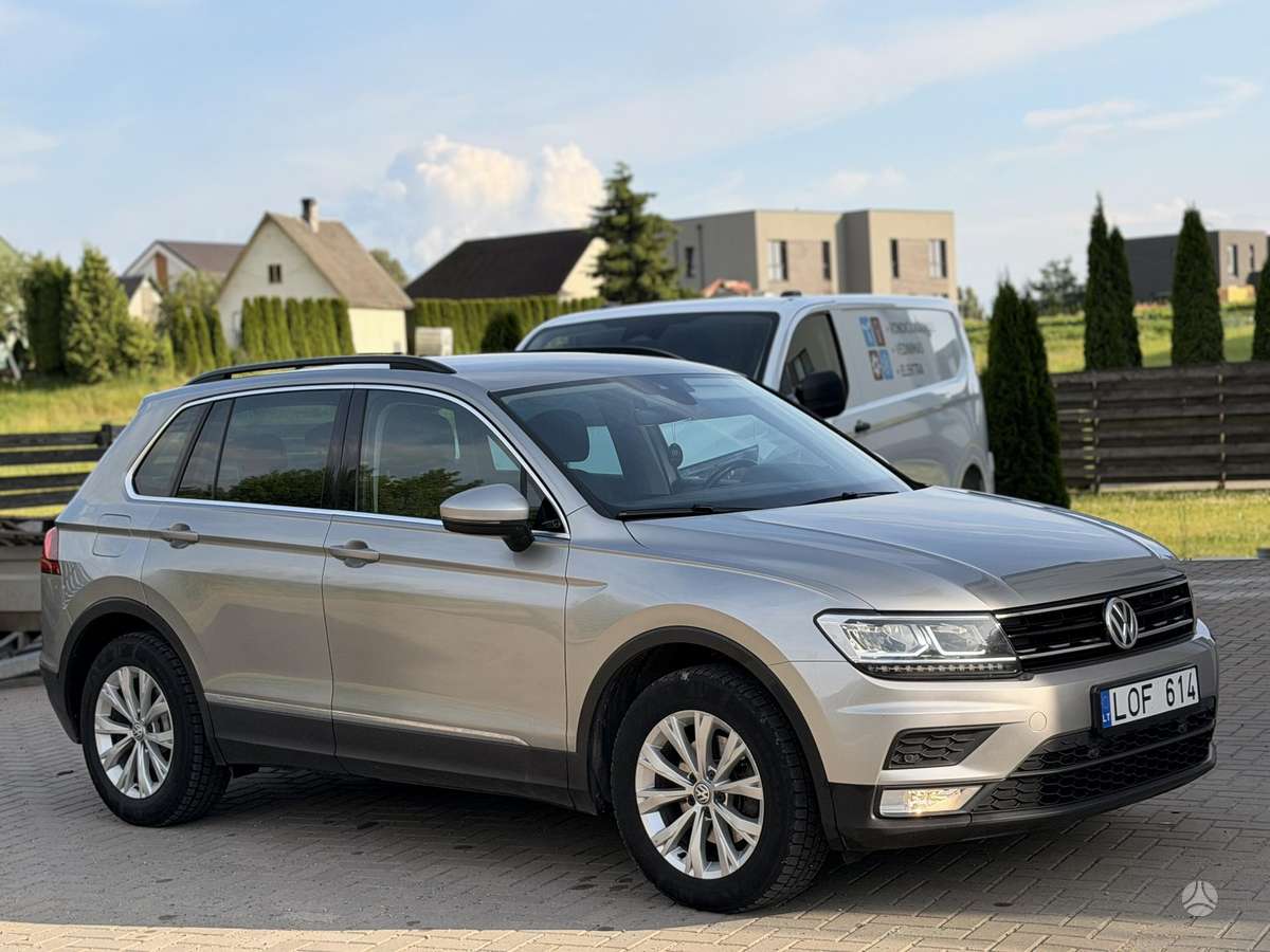 Volkswagen Tiguan - 4