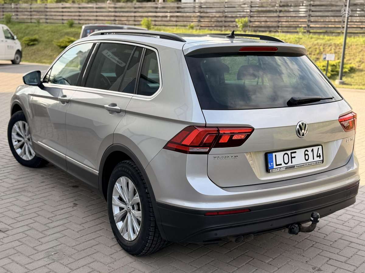 Volkswagen Tiguan - 6