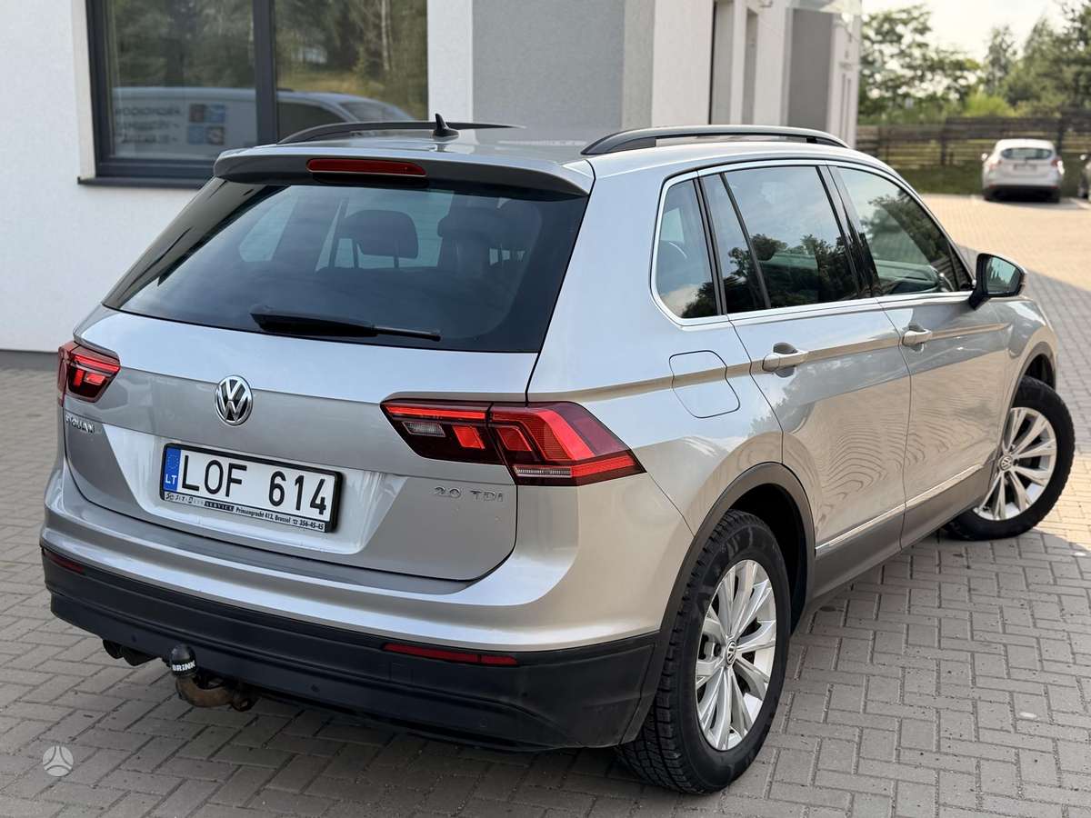 Volkswagen Tiguan - 7