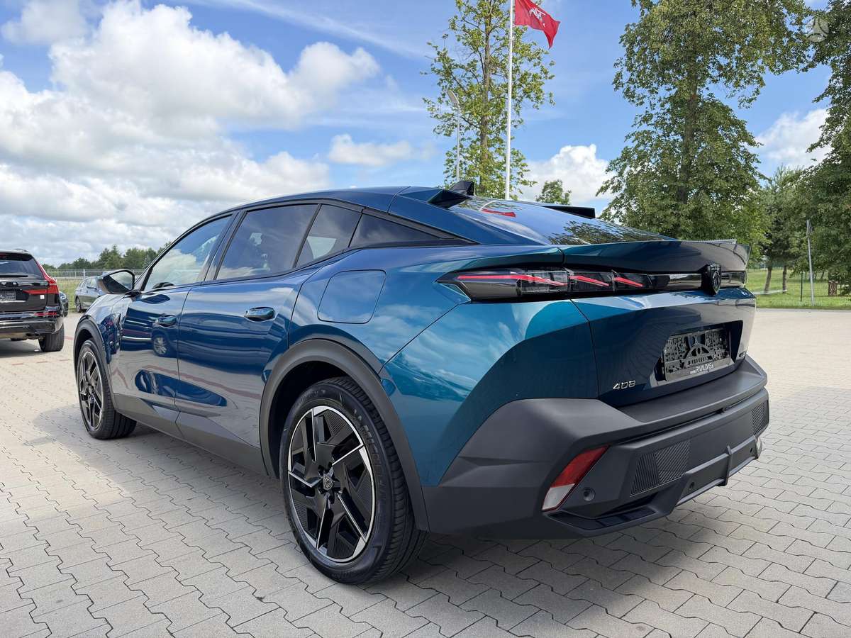 Peugeot 408 - 9