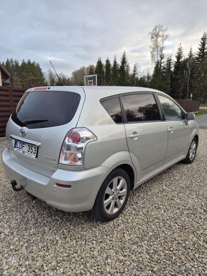 Toyota Corolla Verso - 2