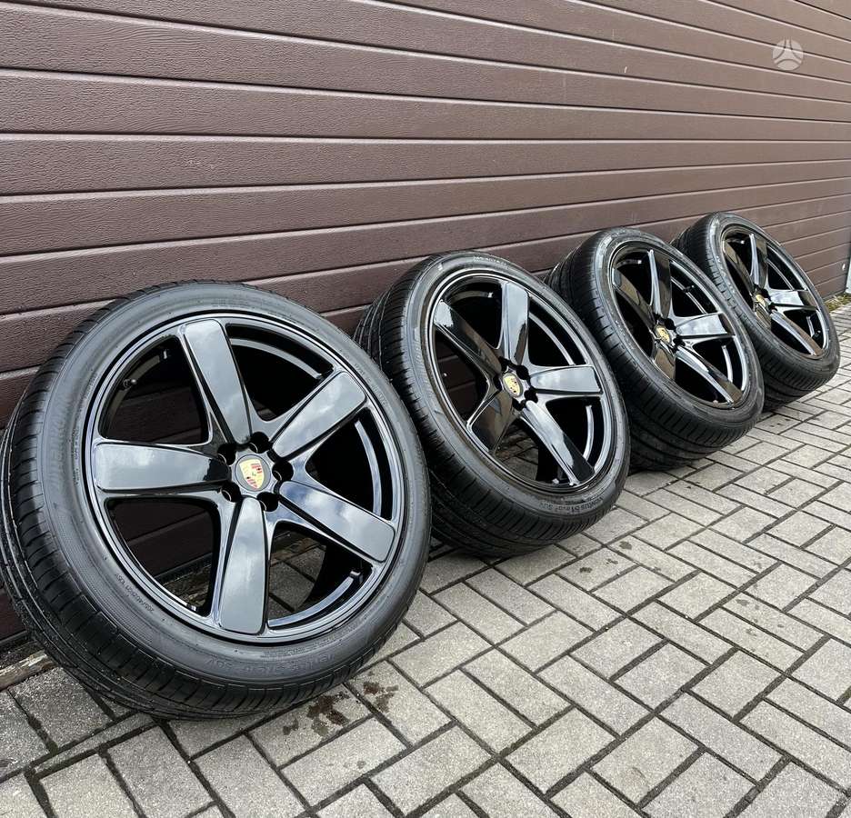 Porsche Macan Turbo, light alloy, R21