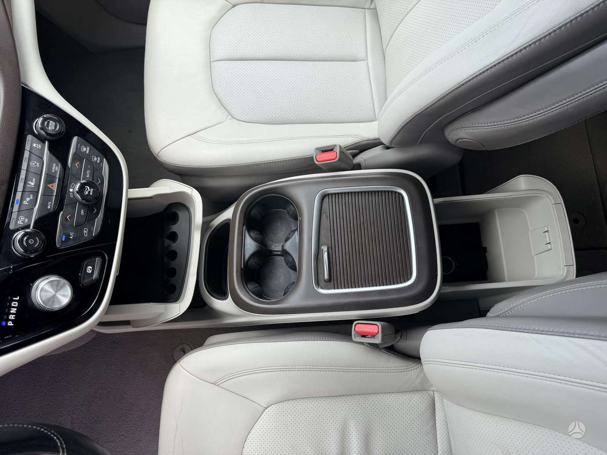 Chrysler Pacifica, 3.6 l., Минивэн