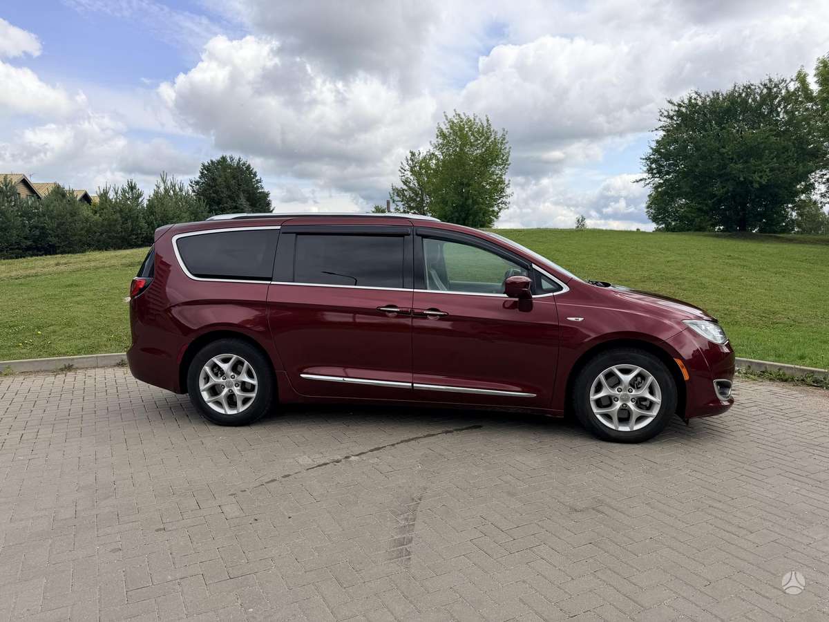 Chrysler Pacifica, 3.6 l., Минивэн