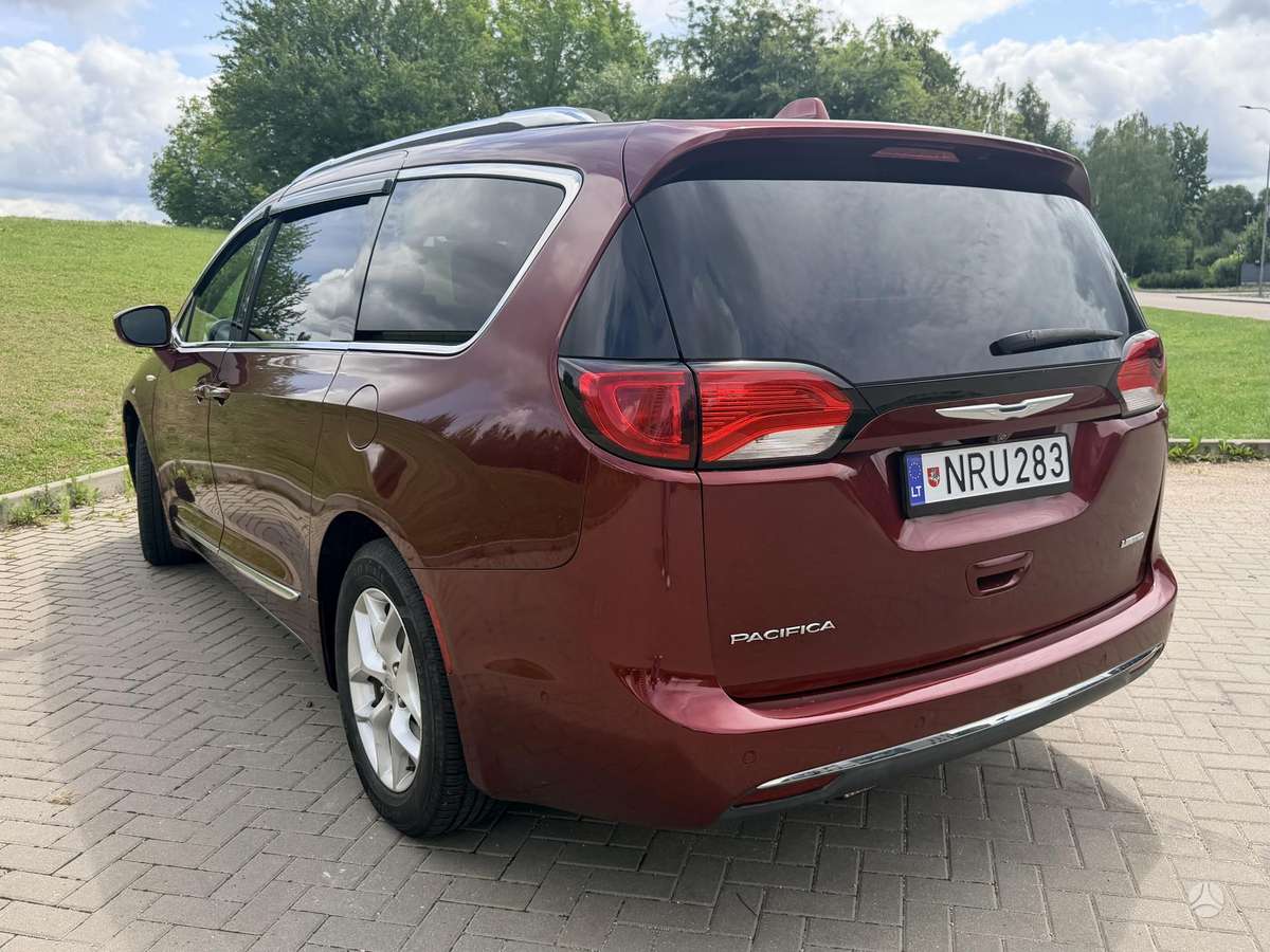 Chrysler Pacifica, 3.6 l., Минивэн