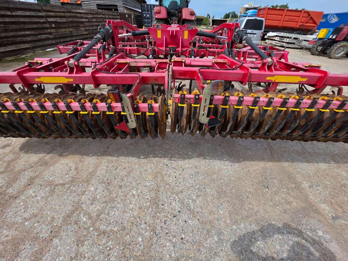Vaderstad TopDown TD 500, scrapers, scrubbers