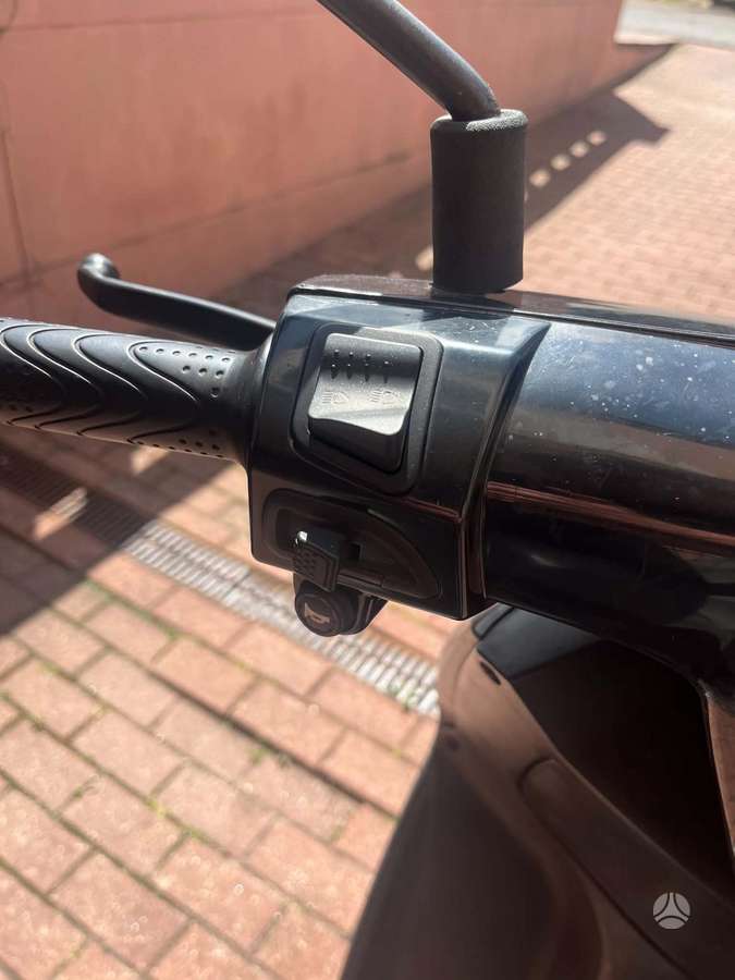 Piaggio Typhoon 50cc, scooters / mopeds