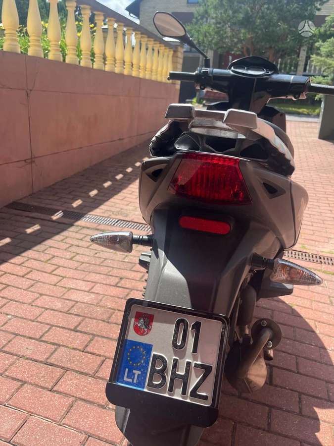 Piaggio Typhoon 50cc, мотороллеры / мопеды