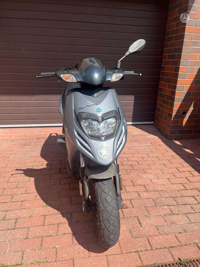 Piaggio Typhoon 50cc, scooters / mopeds