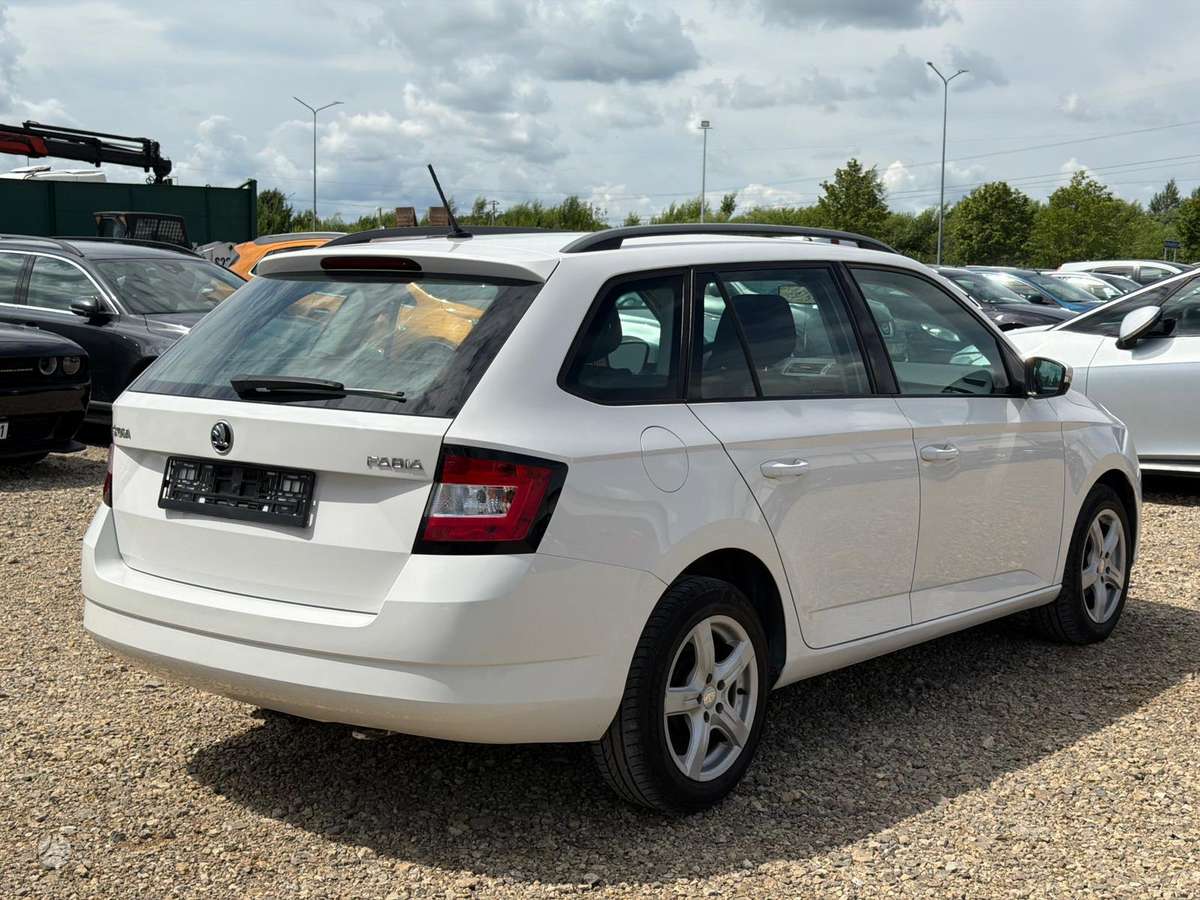 Škoda Fabia - 1