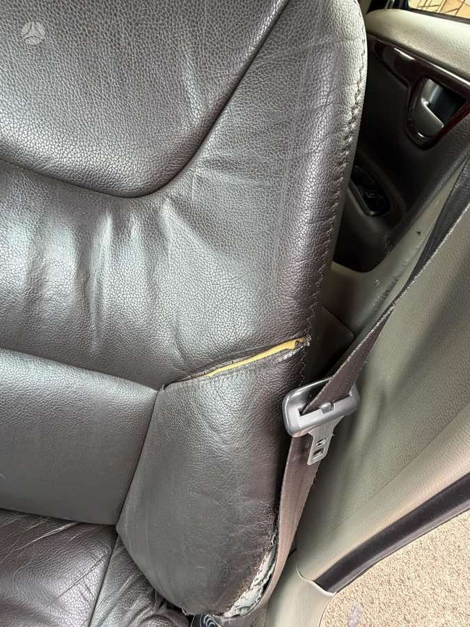 Volvo XC70, 2.4 l., wagon