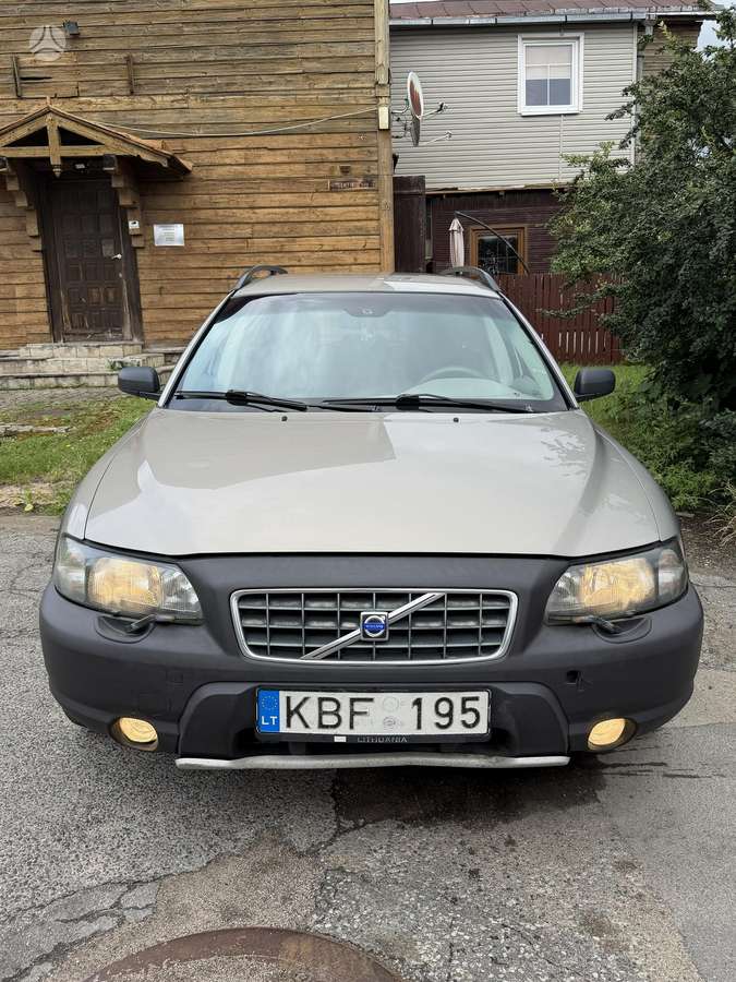 Volvo XC70, 2.4 l., wagon