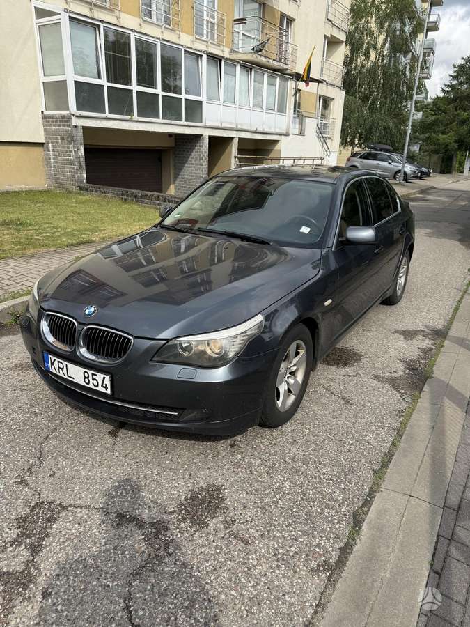 BMW 520, 2.0 l., Седан