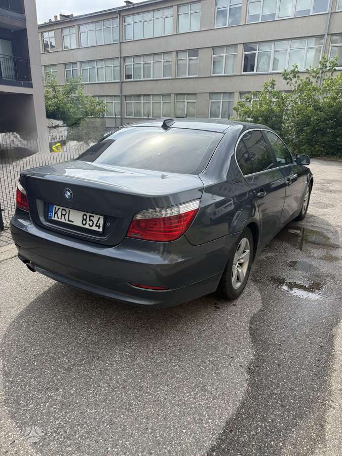 BMW 520, 2.0 l., Седан