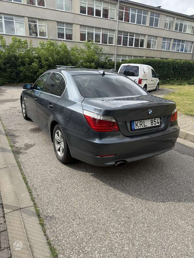 BMW 520, 2.0 l., Седан