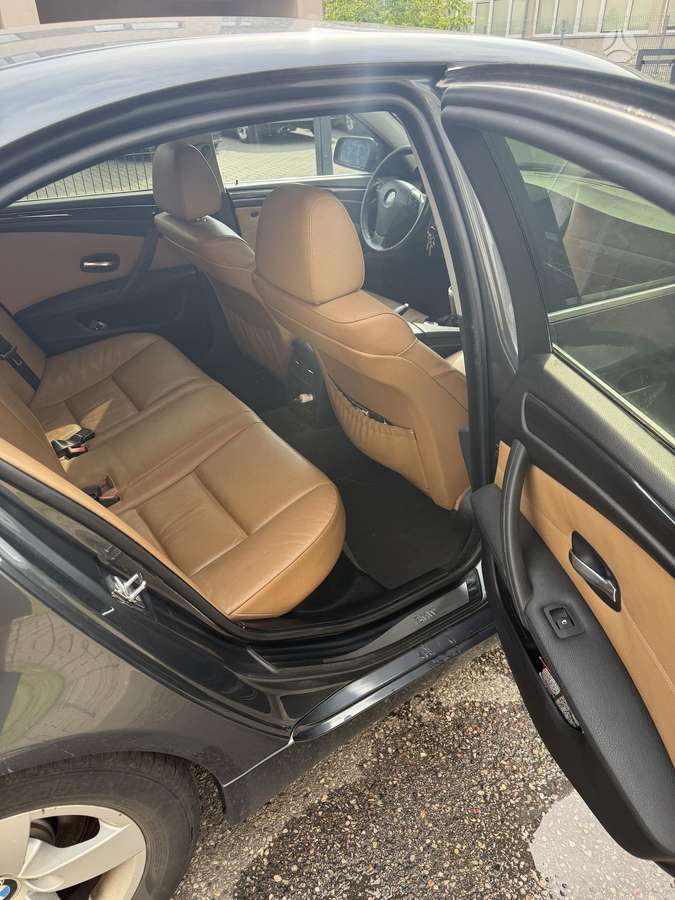BMW 520, 2.0 l., Седан