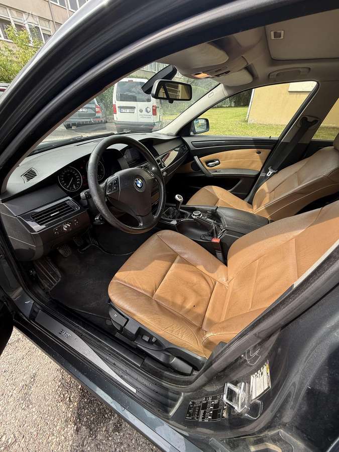 BMW 520, 2.0 l., Седан