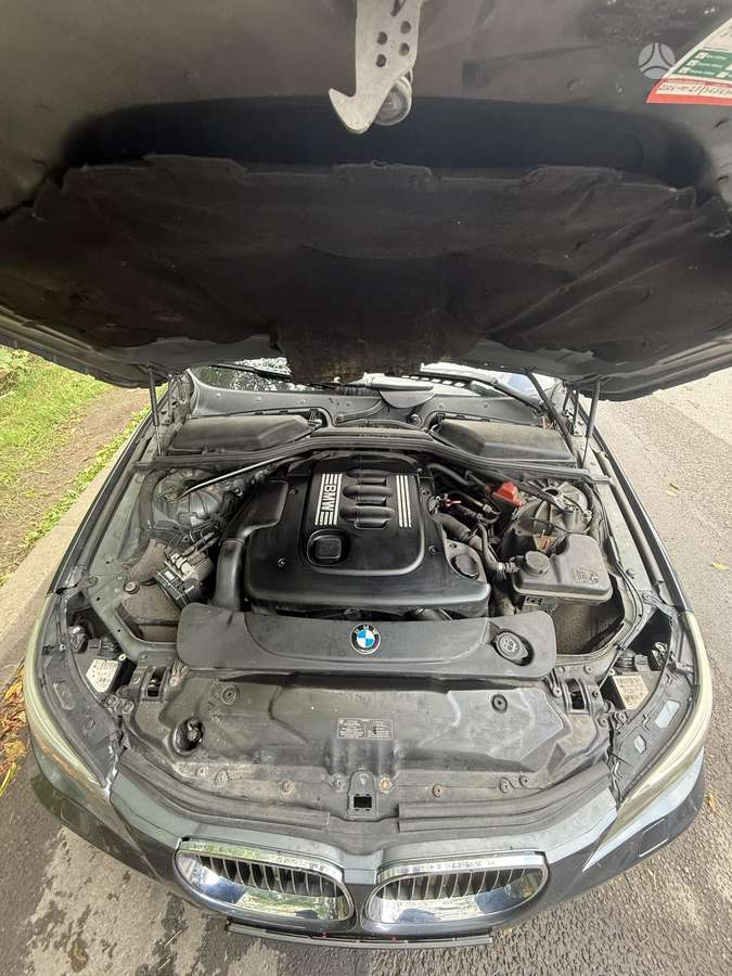 BMW 520, 2.0 l., Седан