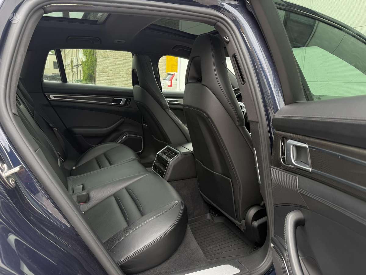 Porsche Panamera - 10