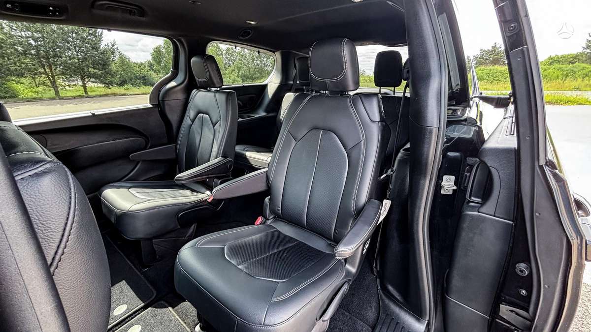 Chrysler Pacifica, 3.6 l., Минивэн