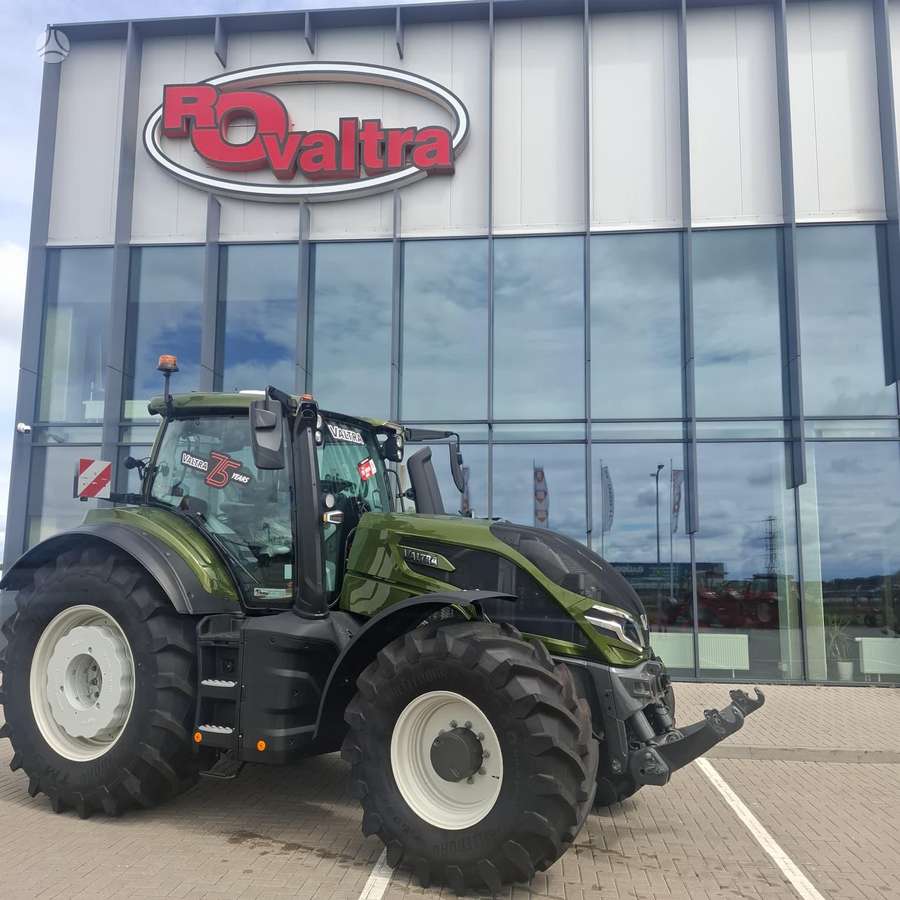 Valtra Q305, traktori