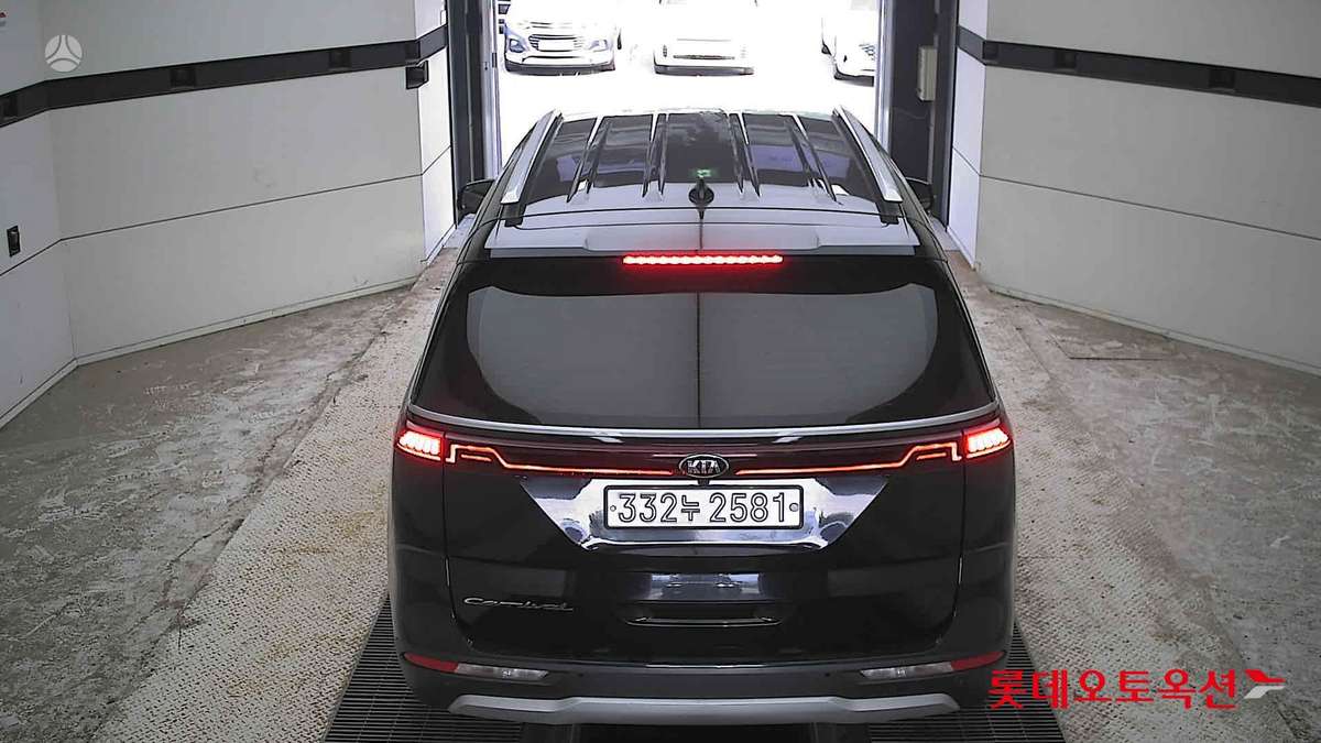 Kia Carnival, 2.2 l., Минивэн