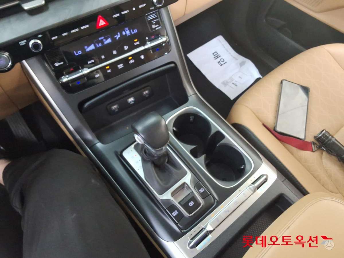 Kia Carnival, 2.2 l., Минивэн