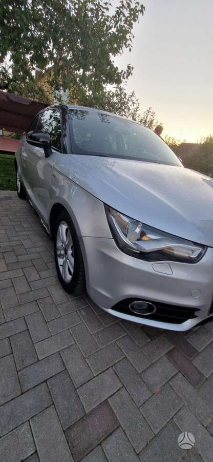 Audi A1, 1.6 l., Хэтчбек