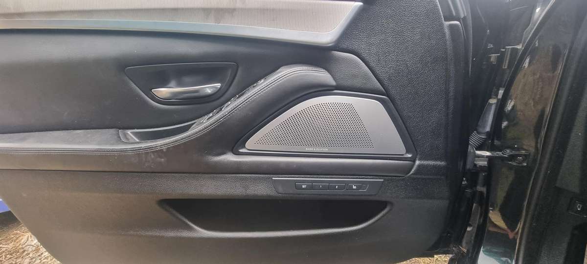 BMW M5, 4.4 l., Седан
