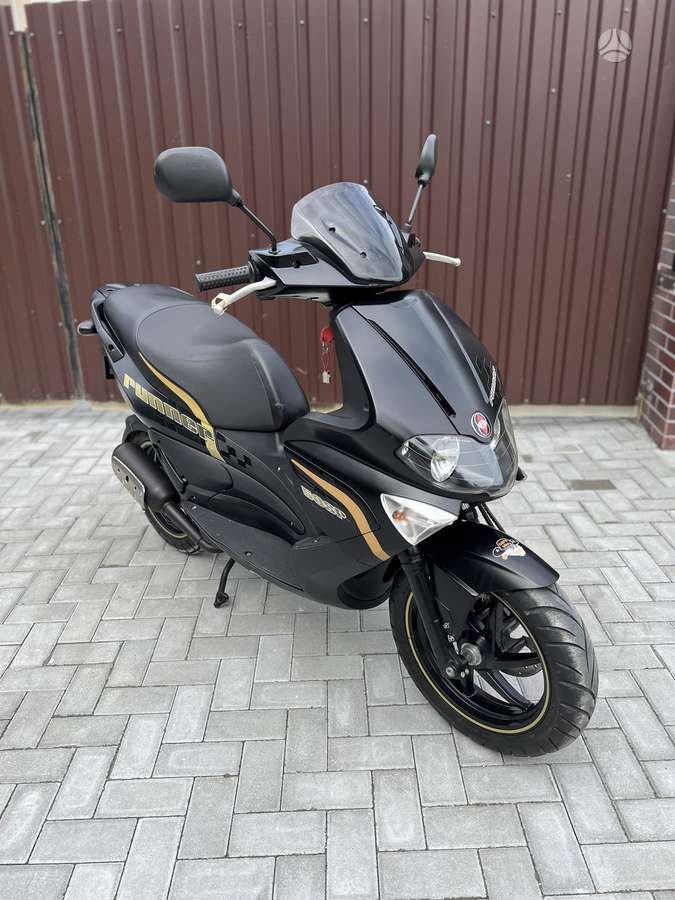 Gilera Runner 49cc, мотороллеры / мопеды