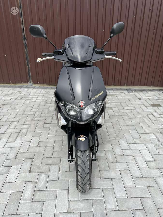 Gilera Runner 49cc, scooters / mopeds