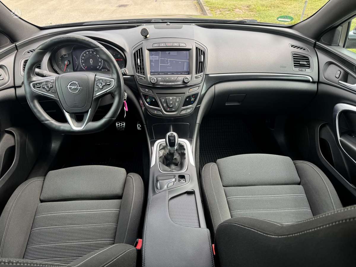 Opel Insignia, 2.0 l., Универсал