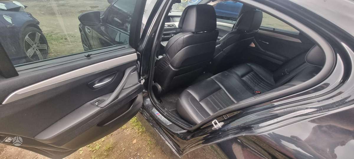 BMW M5, 4.4 l., Седан