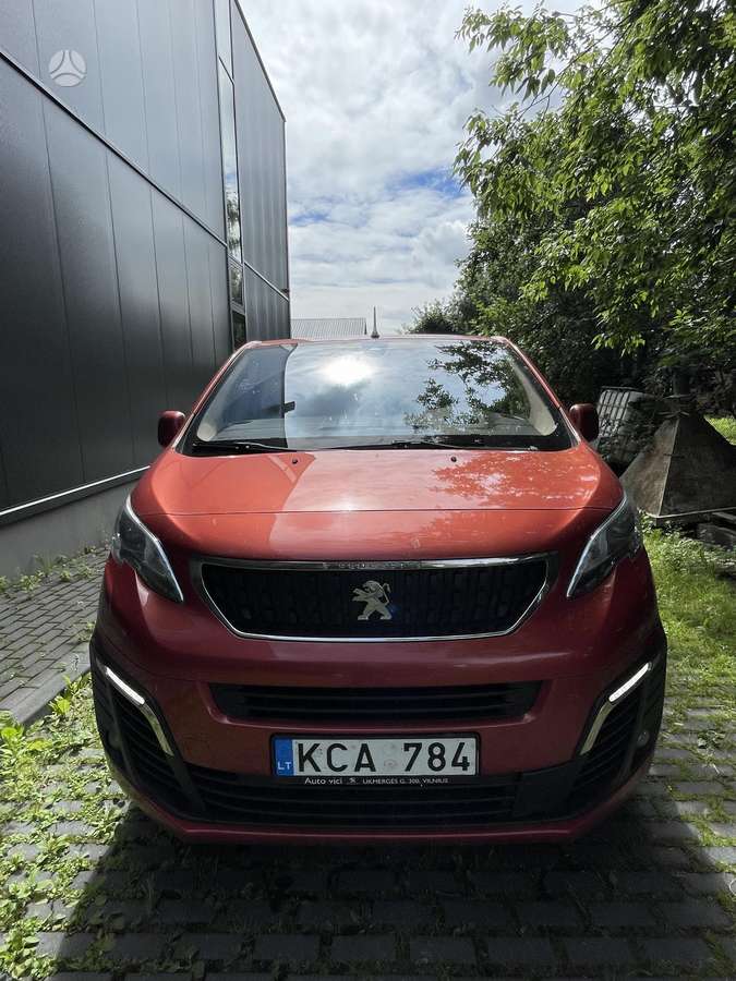 Peugeot Traveller - 1