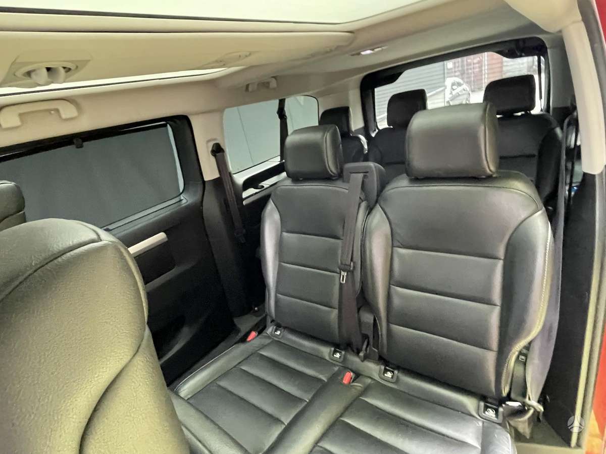 Peugeot Traveller - 7