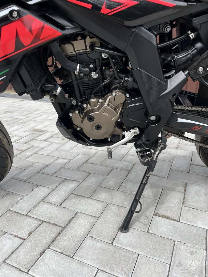 Aprilia SX 125cc, supermoto
