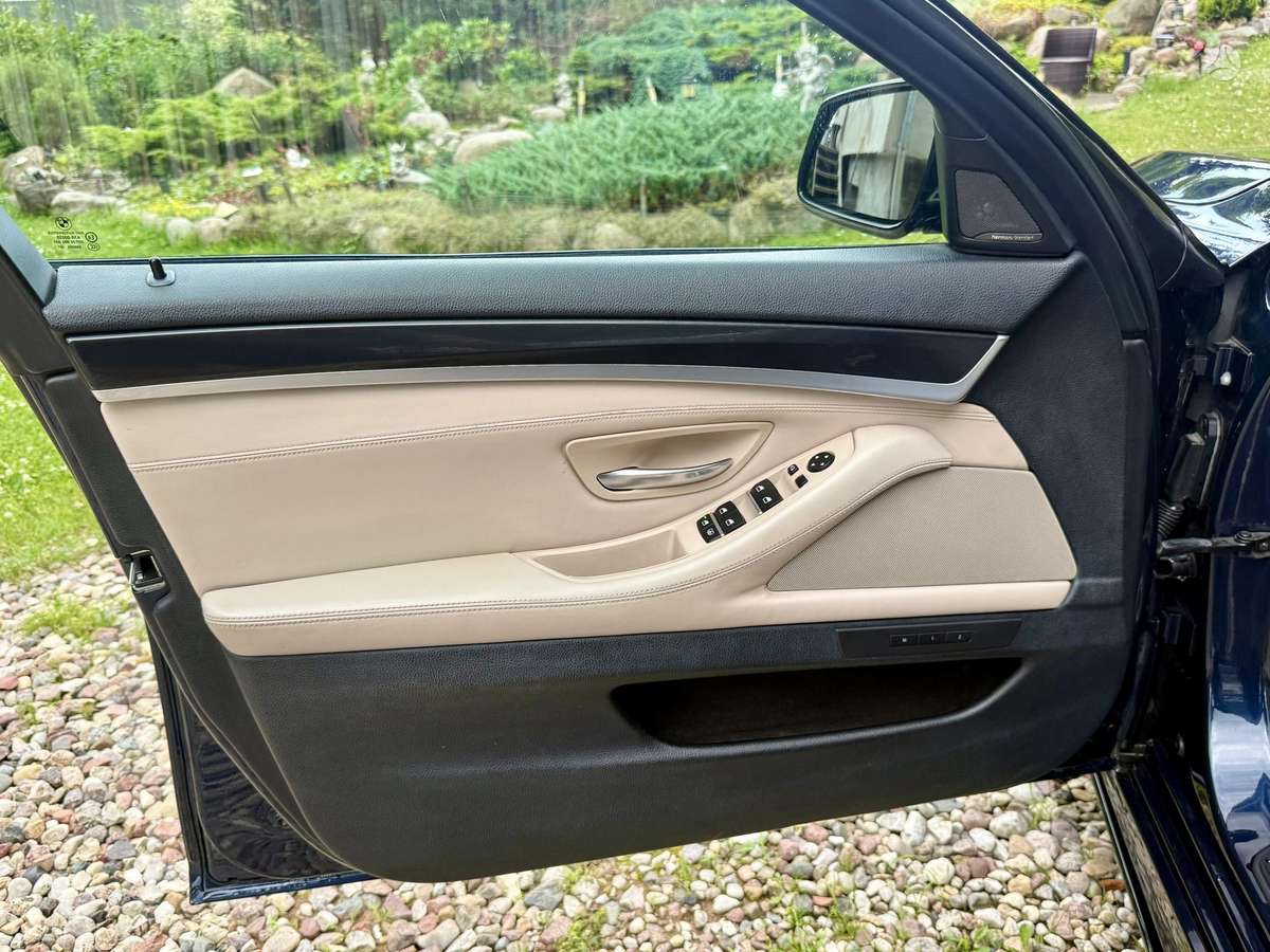 BMW 535, 3.0 l., Седан