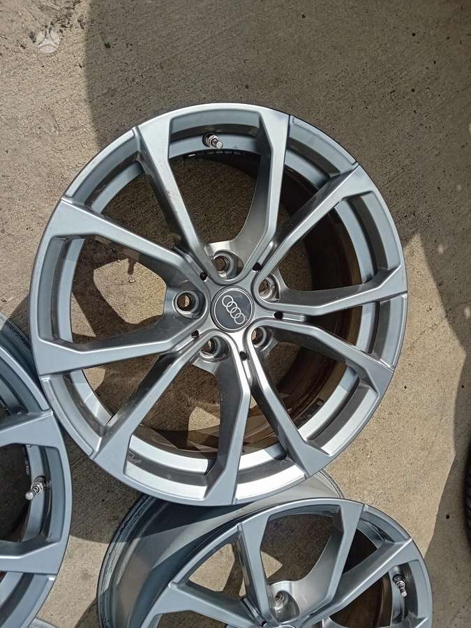 Audi, light alloy, R17