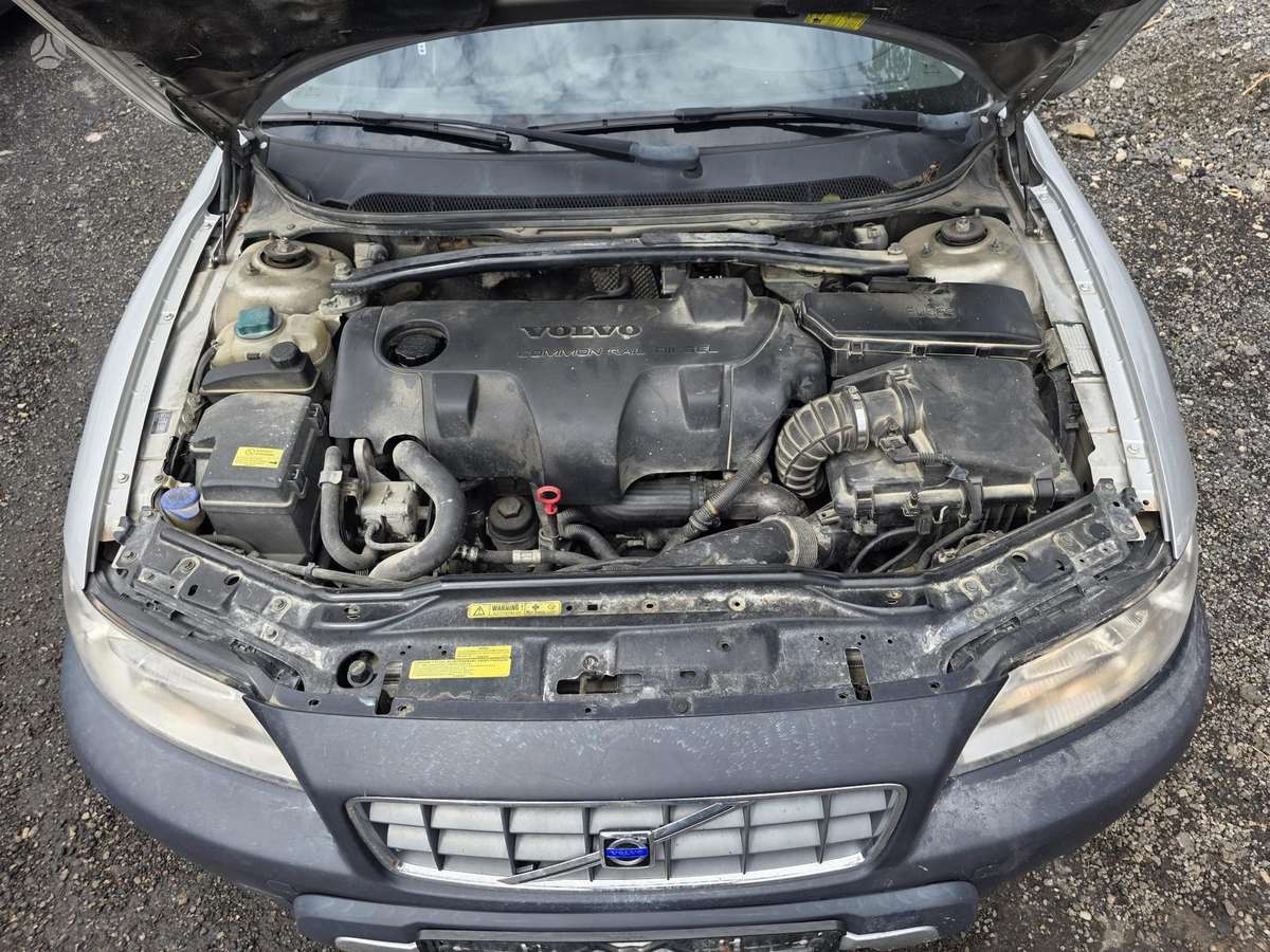 Volvo XC70 dalimis