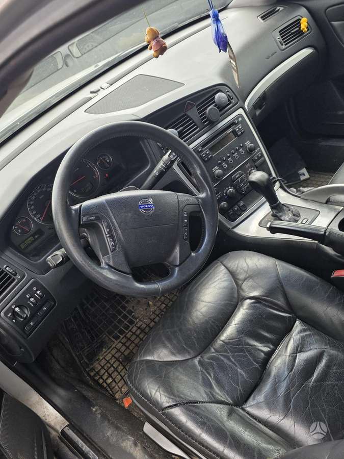 Volvo XC70 rezerves daļās