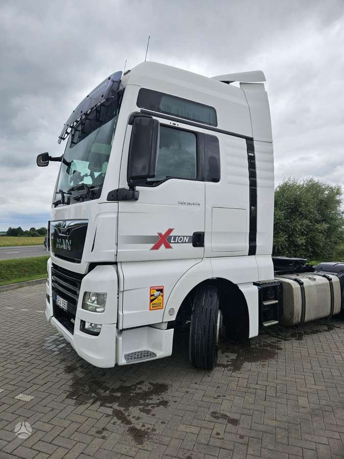 MAN TGX 18.470, double sleeper
