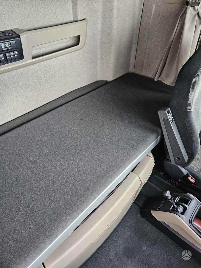 MAN TGX 18.470, double sleeper