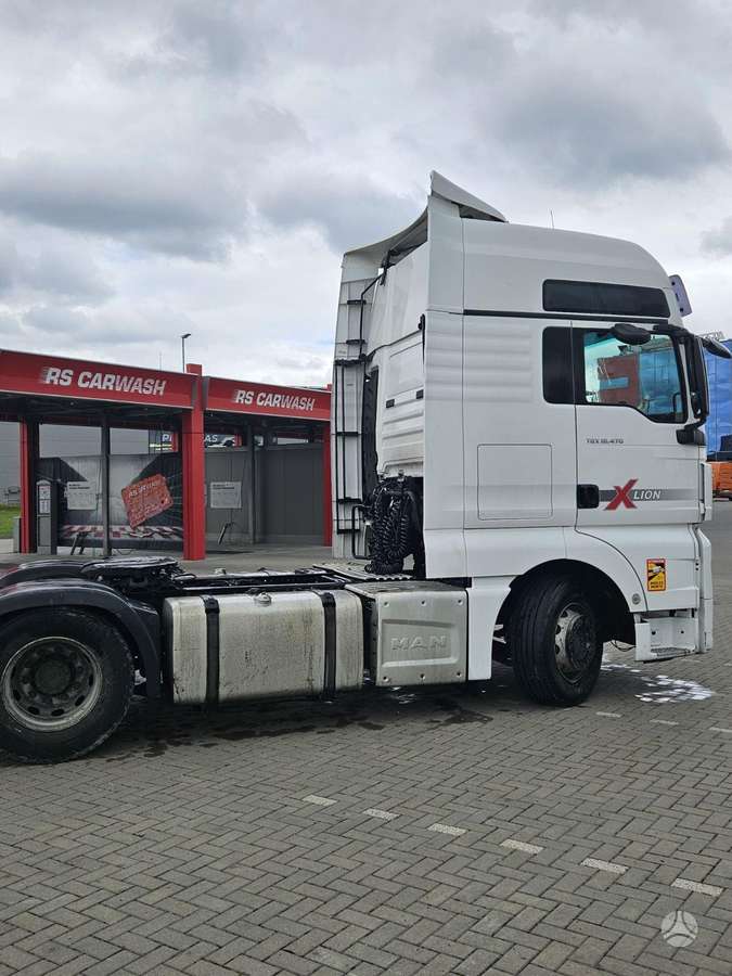 MAN TGX 18.470, double sleeper