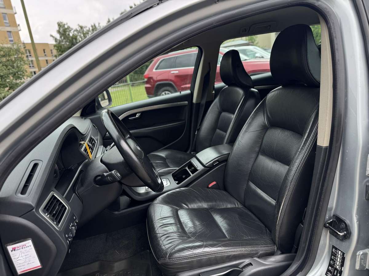 Volvo XC70, 2.4 l., Универсал