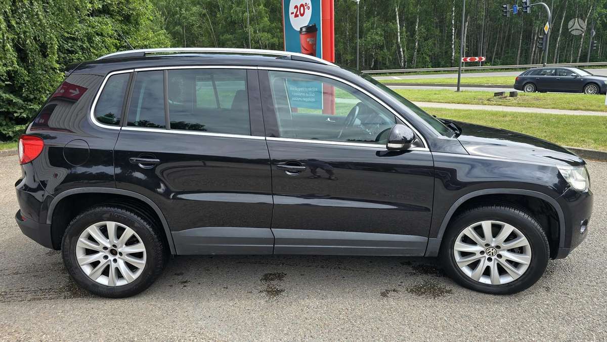Volkswagen Tiguan - 5