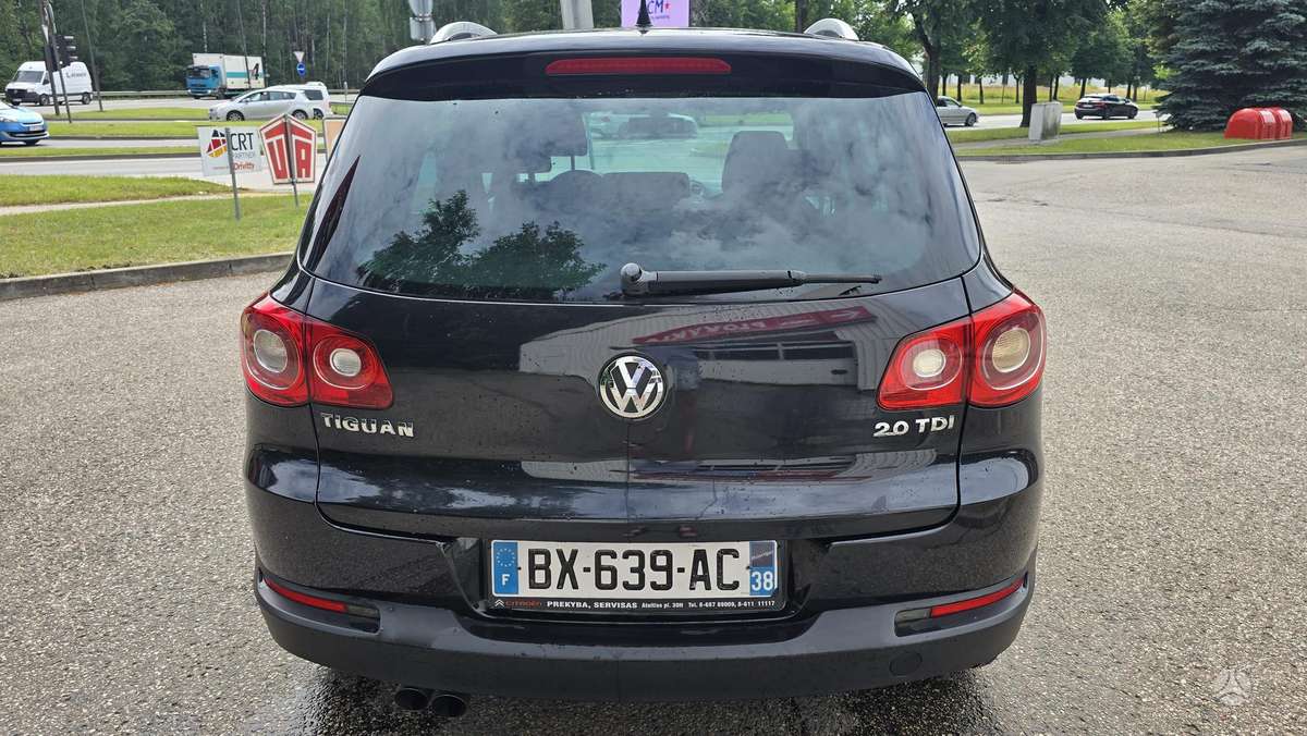 Volkswagen Tiguan - 7
