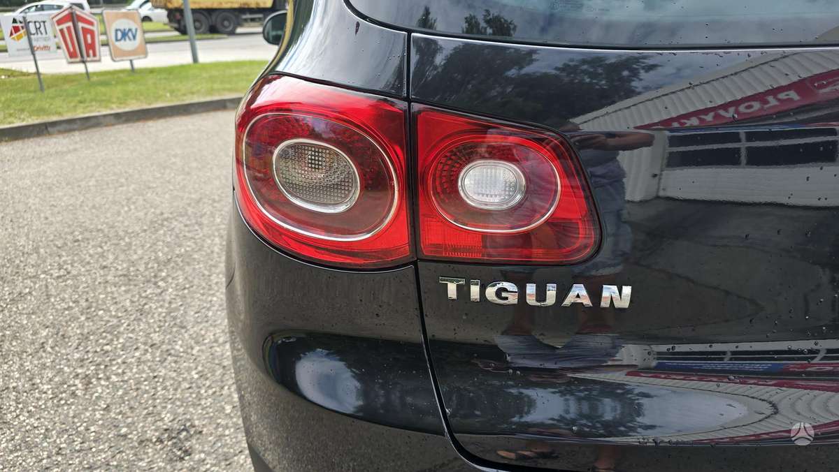 Volkswagen Tiguan - 9