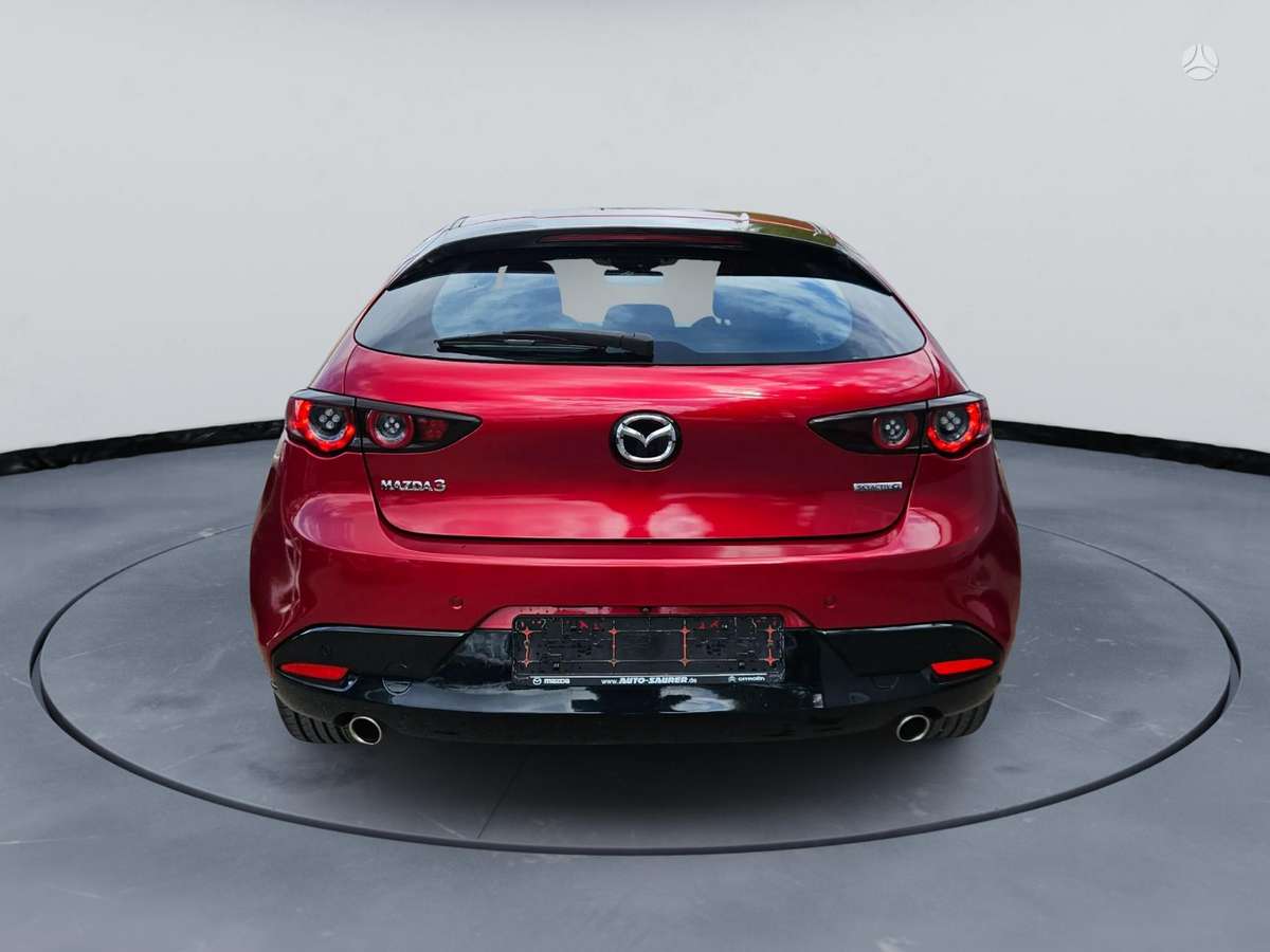 Mazda 3, 2.0 l., hatchback